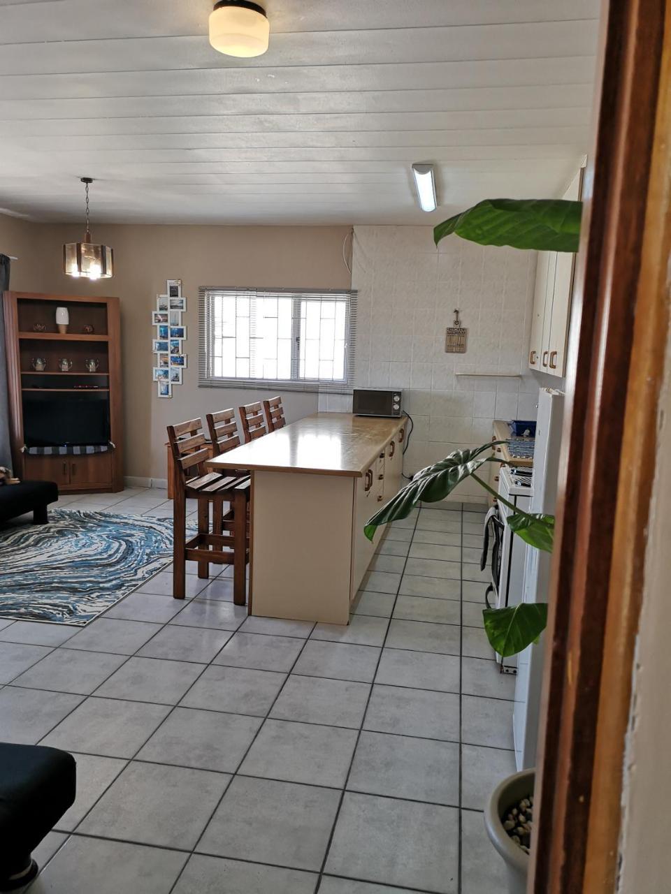 Starfish Guesthouse Luderitz Bagian luar foto
