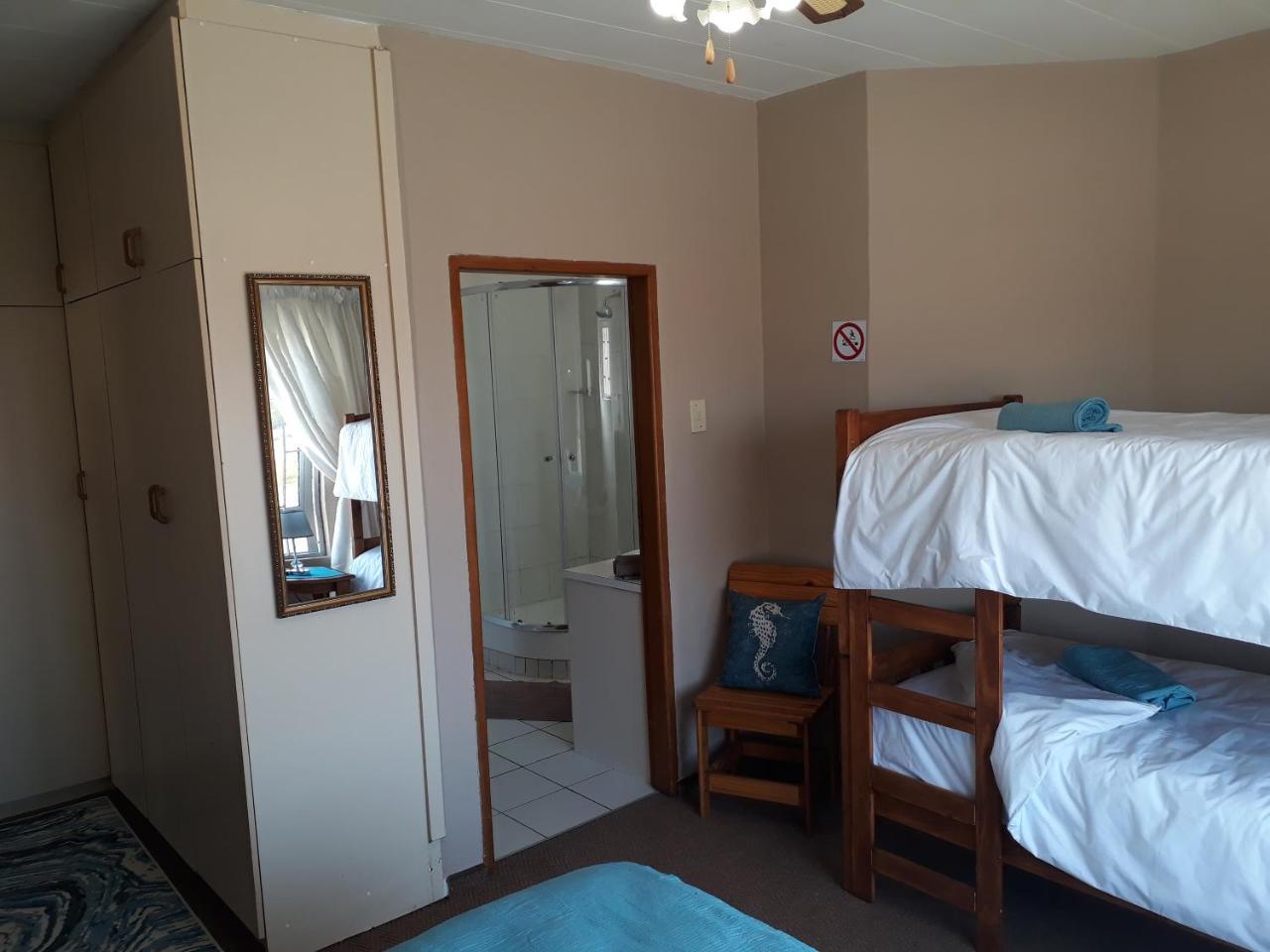 Starfish Guesthouse Luderitz Bagian luar foto