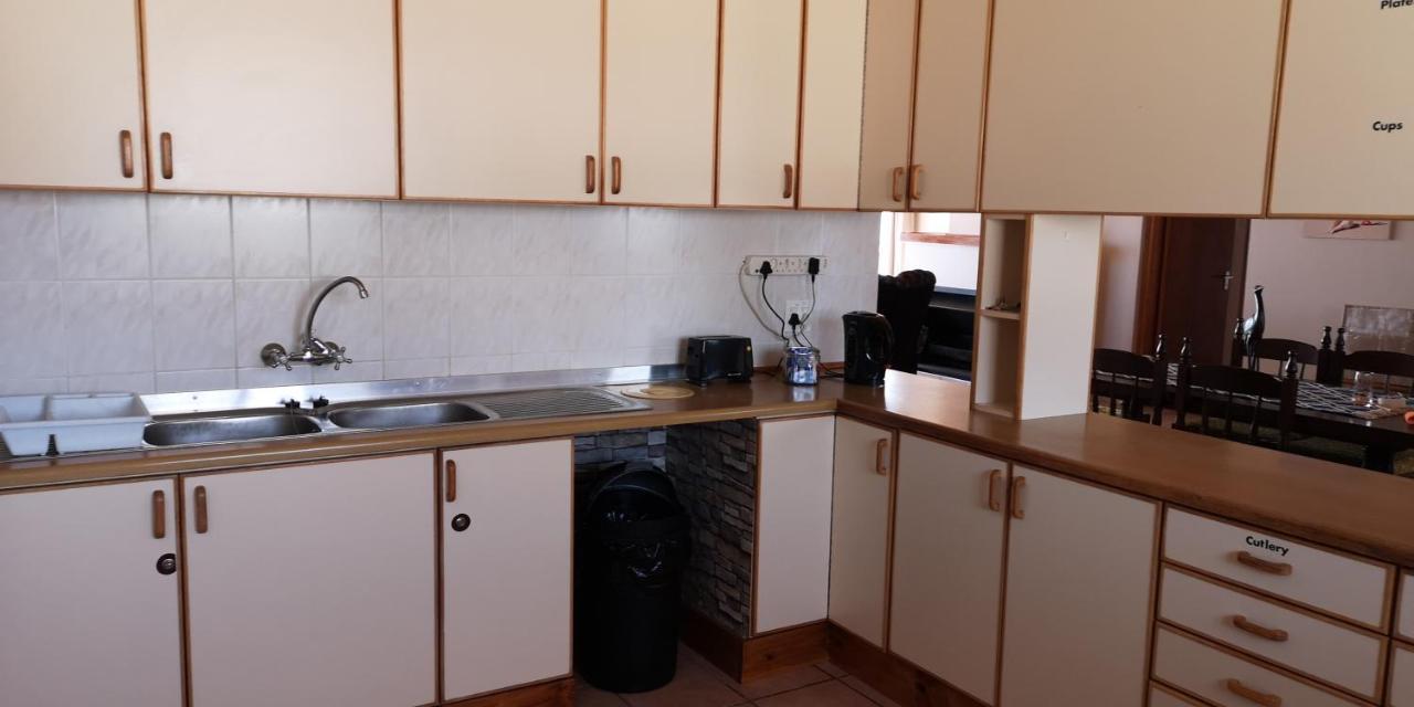 Starfish Guesthouse Luderitz Bagian luar foto