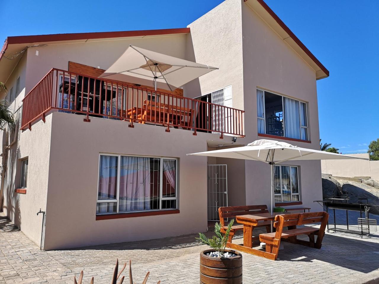 Starfish Guesthouse Luderitz Bagian luar foto